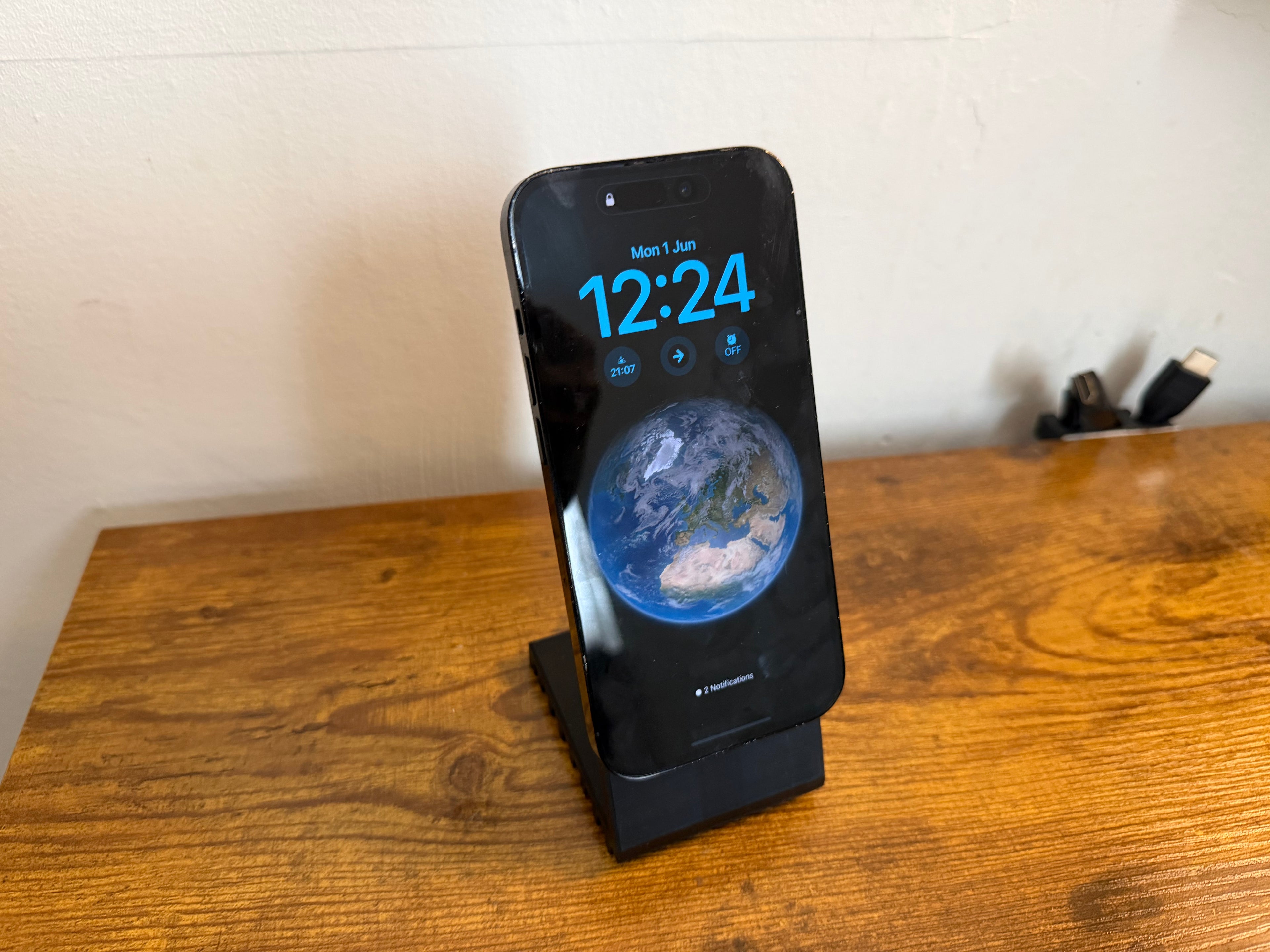 Modu-Rail MagSafe Stand