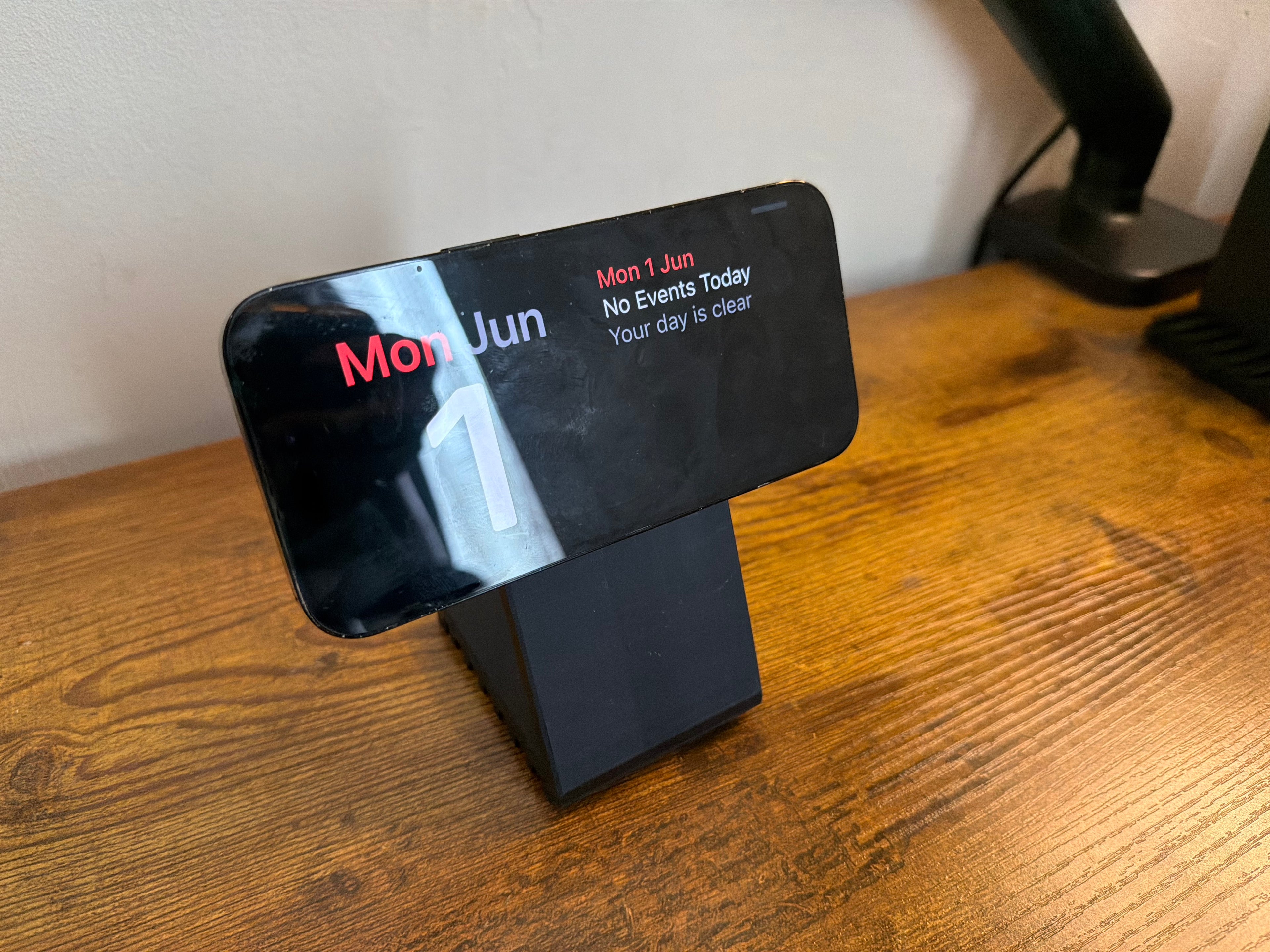 Modu-Rail MagSafe Stand