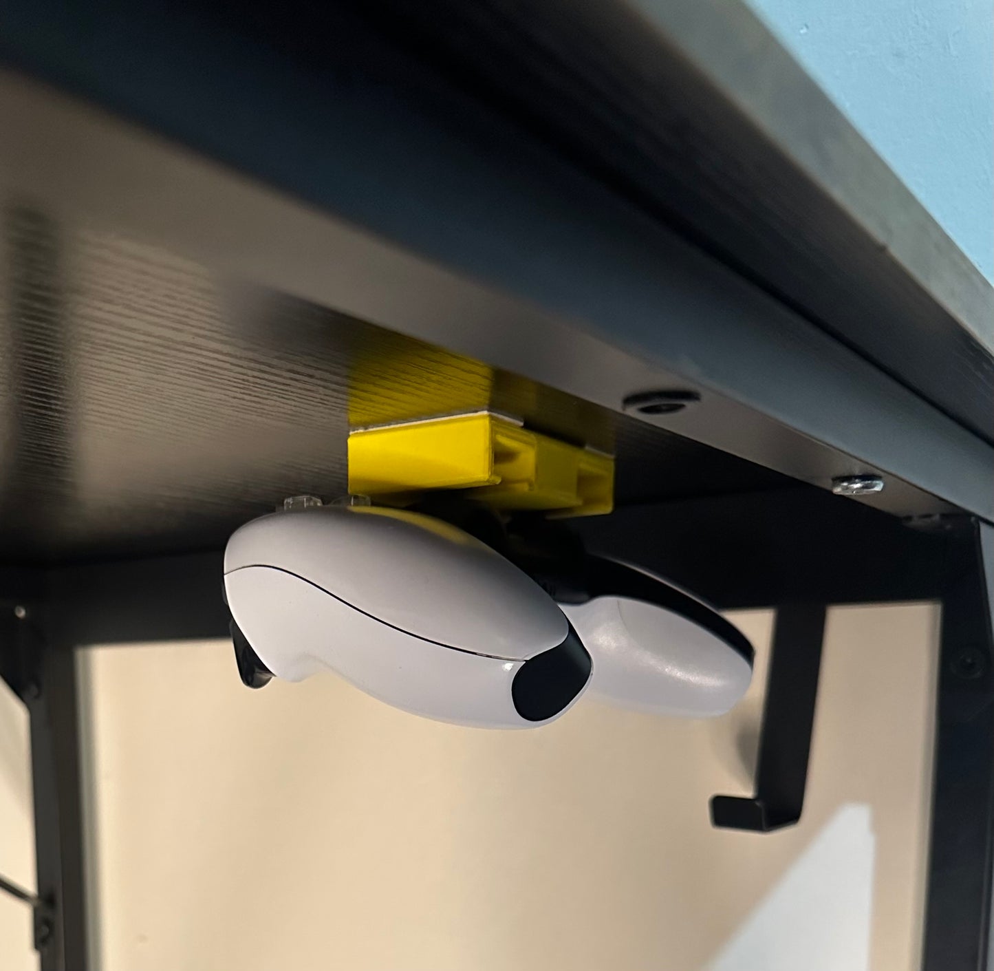 Under Desk Controller Mount I PS4/PS5 and Xbox Controller Mount
